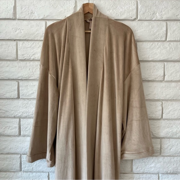SKIMS Velour Velvet Long Robe in Honey Tan Loungewear Neutral Comfy Cozy - Picture 5 of 9